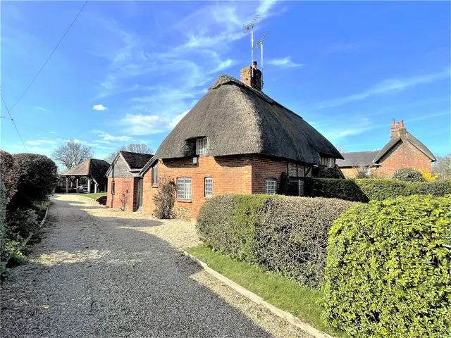 Salisbury Road, Breamore, Fordingbridge, Hampshire, SP6 2EA, photo 1