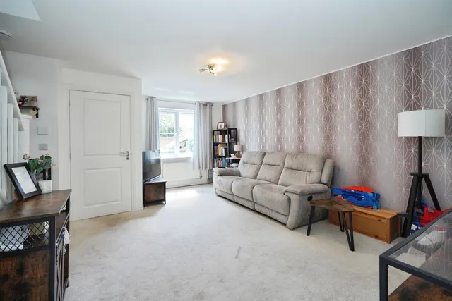 Adam Morris Way, Coalville, LE67, photo 3