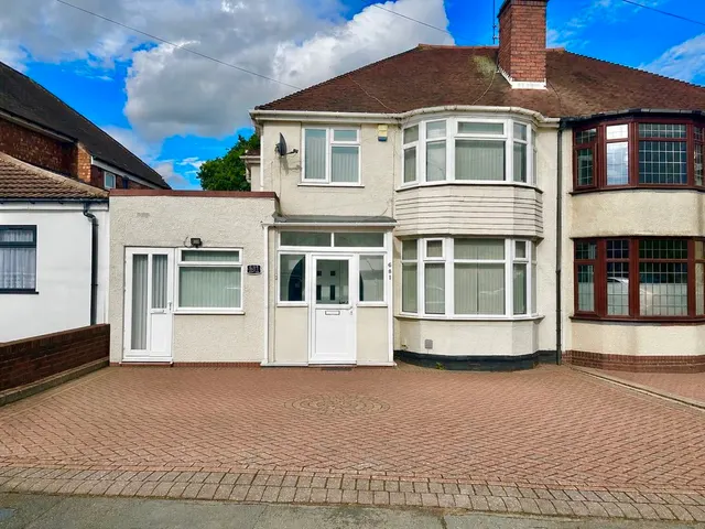 Walsall Road, Great Barr, B42, photo 1
