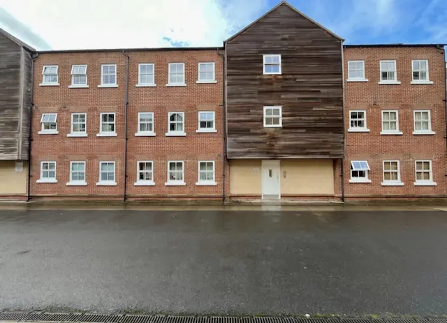 Pine Street, Aylesbury, HP19, photo 1