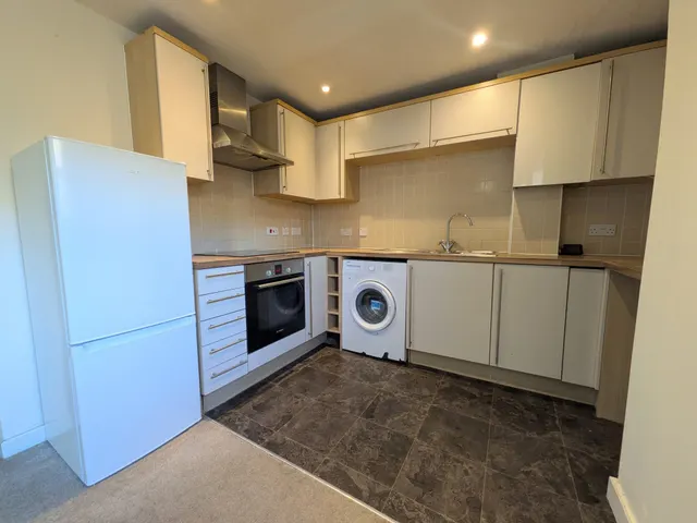 Pine Street, Aylesbury, HP19, photo 3