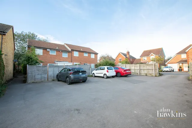 Farne Way, Royal Wootton Bassett, photo 2