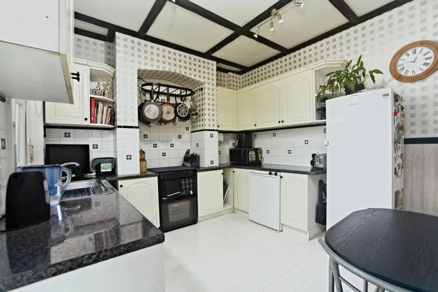 Mayfield Road, South Croydon, CR2, photo 2