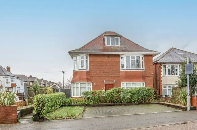 Heron Court Road, Bournemouth, photo 1