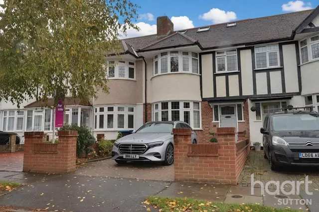 Rutland Drive, Morden, SM4, photo 1