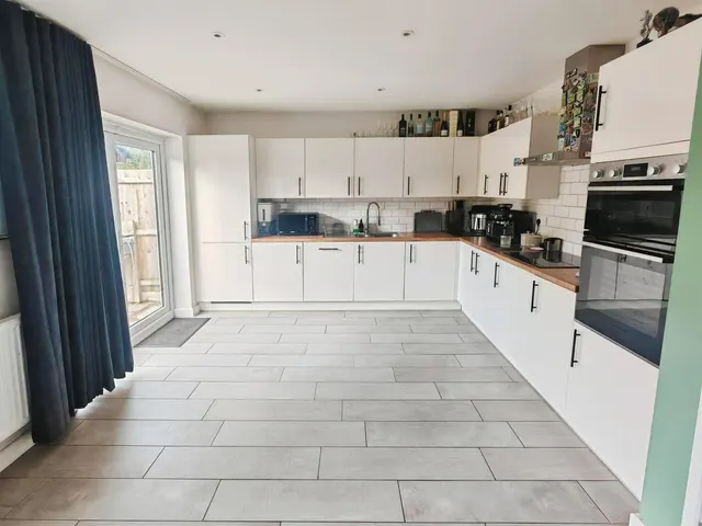 Jones Avenue, Crewe, CW1, photo 2