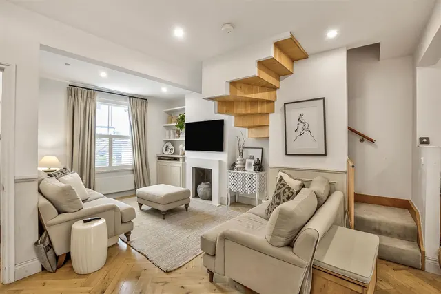 Westfields Avenue, Barnes, SW13, photo 2