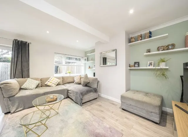Photo 2 — Vincent Drive, Shepperton, TW17