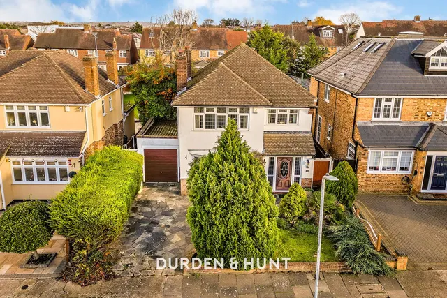 Nelwyn Avenue, Hornchurch, RM11, photo 1