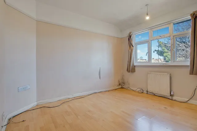 Photo 2 — Hazelbank, Surbiton, KT5