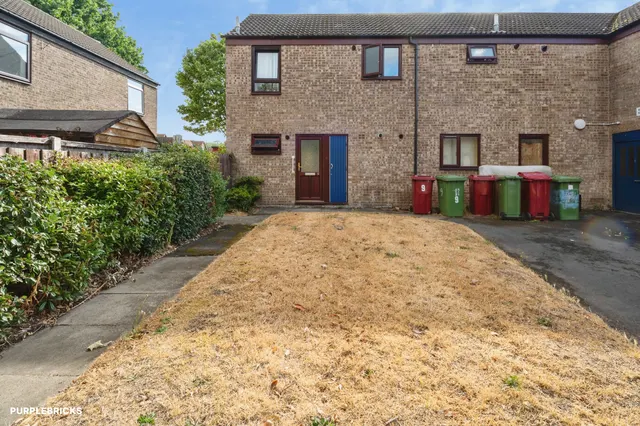 Wootton Court, Scunthorpe, DN17, photo 1