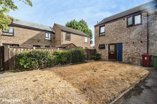Wootton Court, Scunthorpe, DN17, photo 2