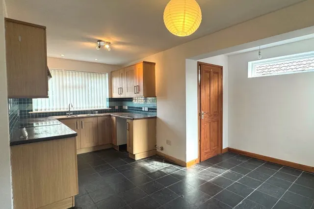 Photo 2 — Hillview Lane, Gloucestershire, Twyning, GL20 6JN