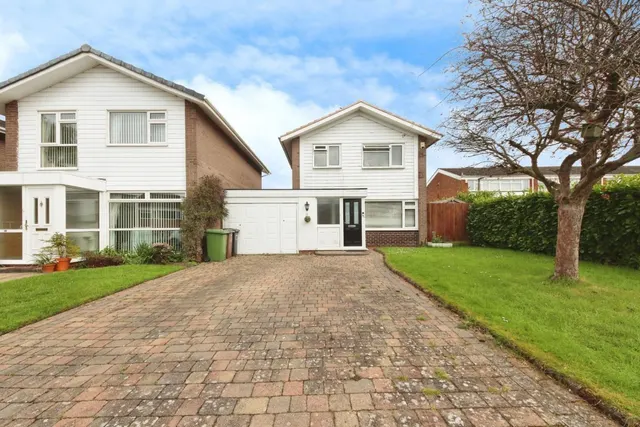 Eastfield Drive, Solihull B92 9ND, photo 1