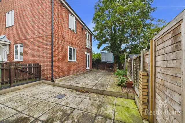 Cross Street, Horbury, WF4, photo 3