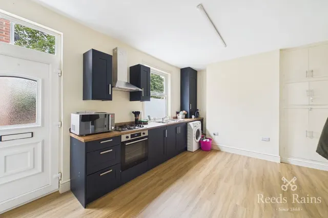 Cross Street, Horbury, WF4, photo 2
