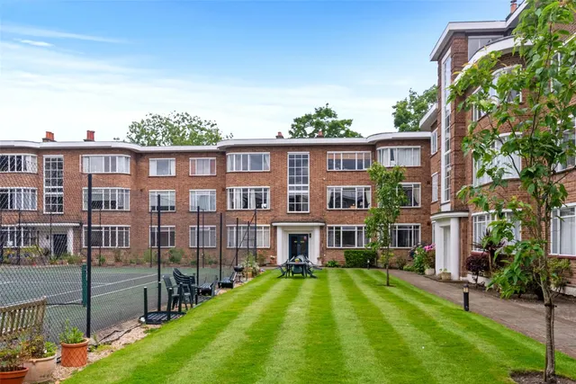 Photo 2 — Bridge Road, East Molesey, KT8 9HN