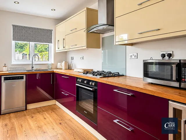Trent Valley Road, Lichfield, WS13, photo 3