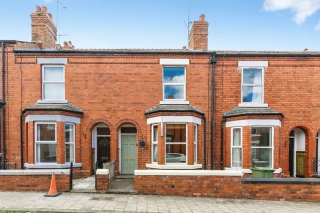 Salisbury Street, Chester, photo 1