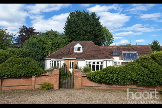 Bassingfield, NG12, photo 1