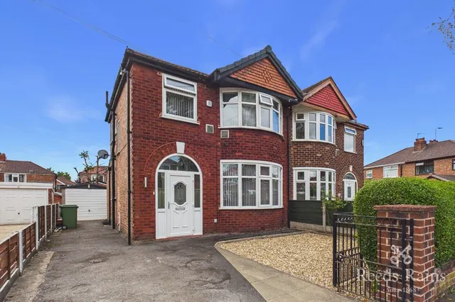Lincoln Avenue, Stretford, Greater Manchester, M32, photo 1