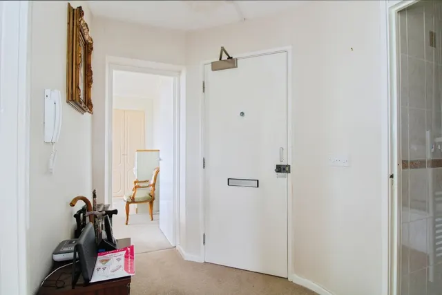 East Cliff Road, Dawlish, EX7, photo 2