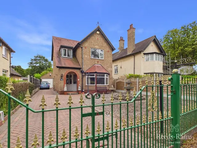 Village Road, Hull, East Yorkshire, HU8, photo 1