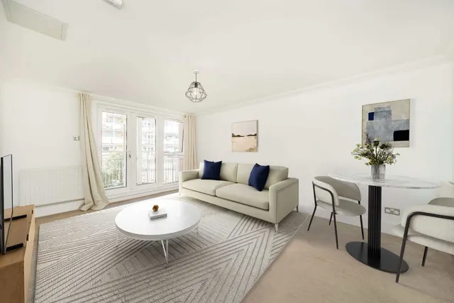 Twickenham Road, TW11, photo 3