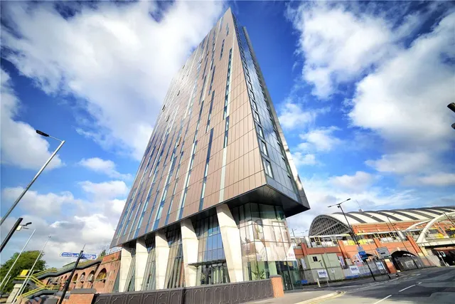 Whitworth Street West, Manchester, M1, photo 1