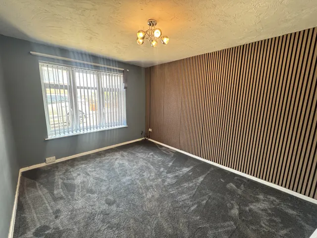 Photo 3 — Holly Court, Mansfield, NG19