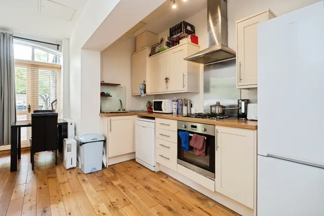 London Road, Hurst Green, TN19, photo 3