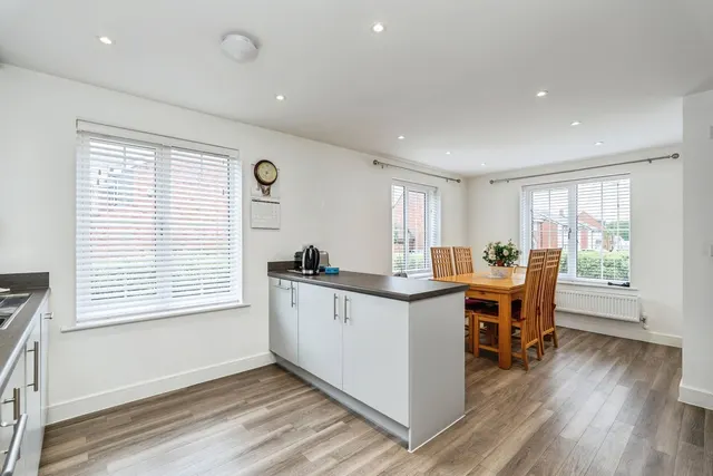 Harrison Way, Rownhams, SO16, photo 3