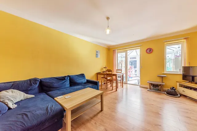 Broughton Drive, Newark, NG24, photo 2