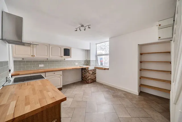 Crown Cottages, Shepton Mallet, BA4, photo 3