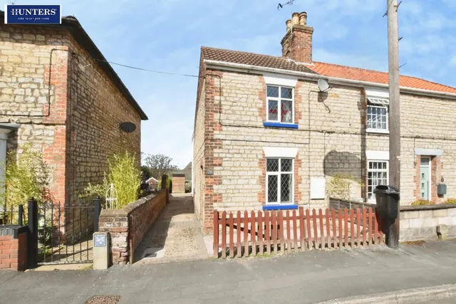 High Street, Broughton, DN20, photo 1