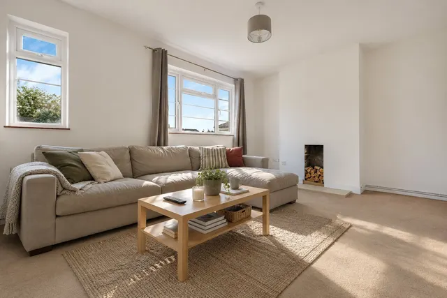 Cambridge Road, Teddington, TW11, photo 2