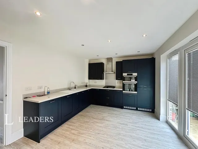 Bradshaw Close, Alconbury Weald, PE28, photo 3