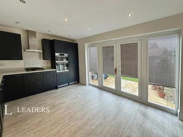 Bradshaw Close, Alconbury Weald, PE28, photo 2