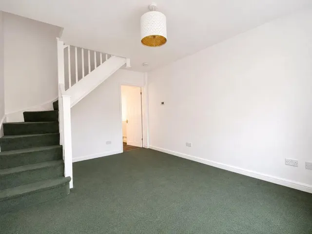 Davy Close, Wokingham, RG40, photo 2