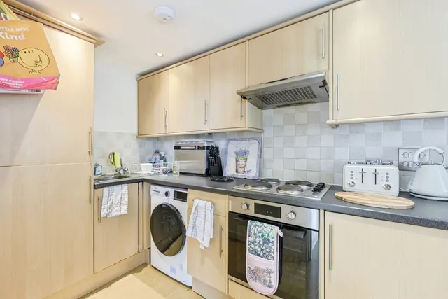 Constantine Street, Plymouth, PL4, photo 3