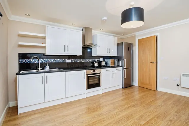 Westbourne Grove, Scarborough, YO11, photo 2