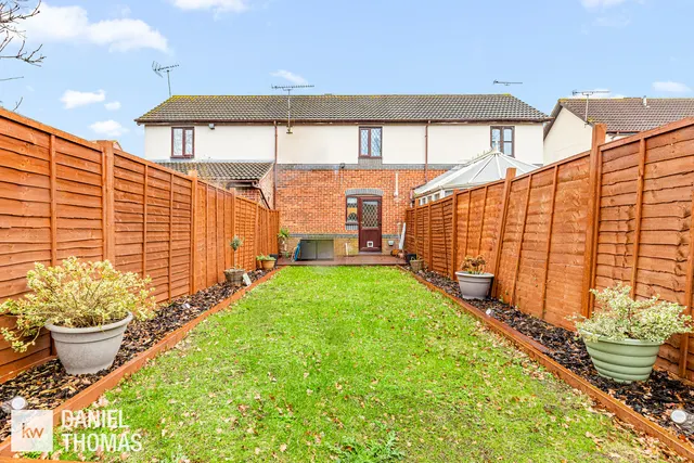 Lamplighters Close, Waltham Abbey, EN9, photo 2