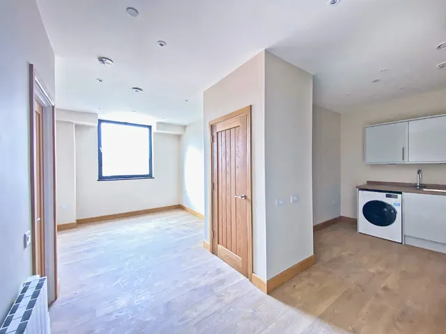 Photo 2 — Victoria Road, Farnborough, Hampshire, GU14 7JE