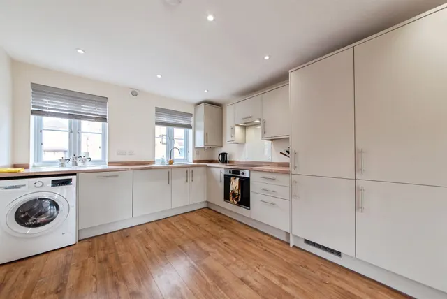 Eastgate Bourne, PE10, photo 3