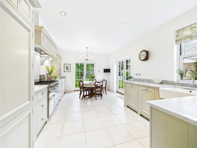 Cambridge Road, Lexden, CO3, photo 2