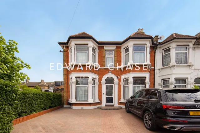 Kingswood Road, Ilford, IG3, photo 1