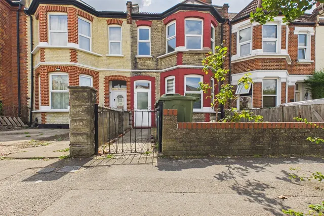 London, SW16 6JX, photo 1
