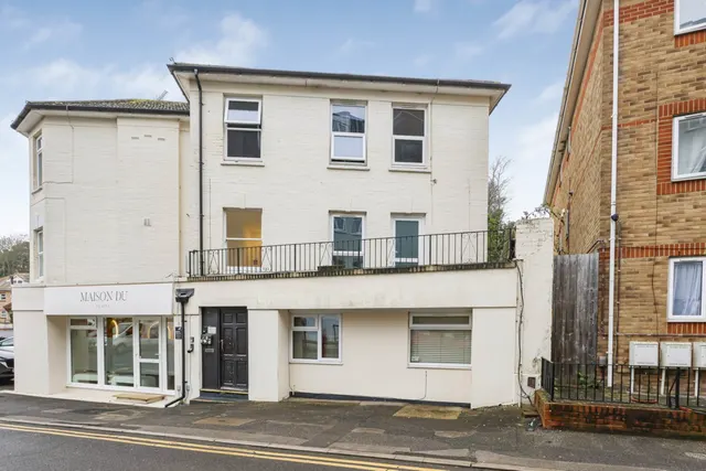 Lorne Park Road, Bournemouth, photo 1