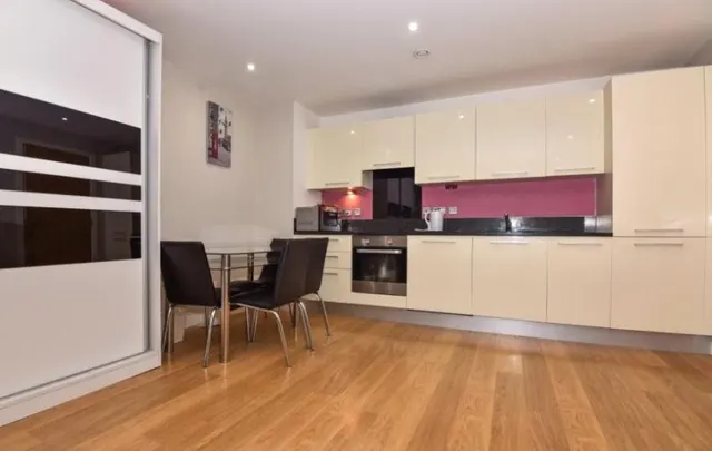 Railway Terrace, Slough, SL2, photo 1