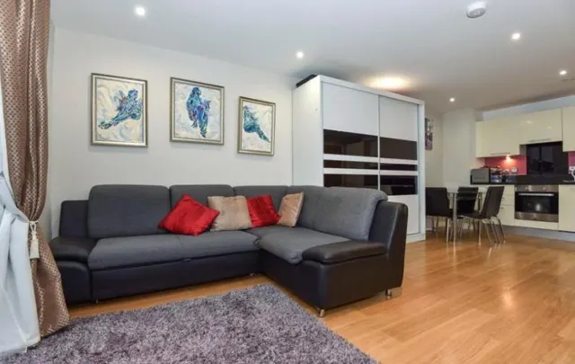 Railway Terrace, Slough, SL2, photo 2